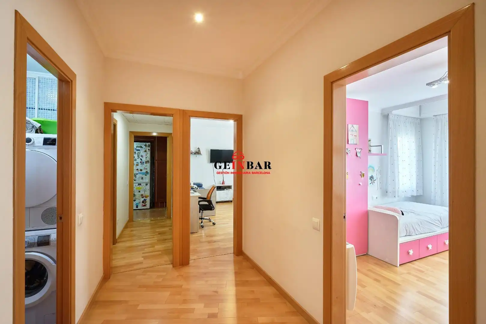 Flat for sale in Barcelona  with Air Conditioner, Heating and Parquet flooring