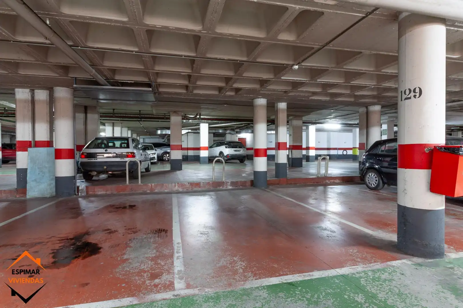 Aparcament de Pis en venda en Zaragoza amb Terrassa, Traster i Balcó