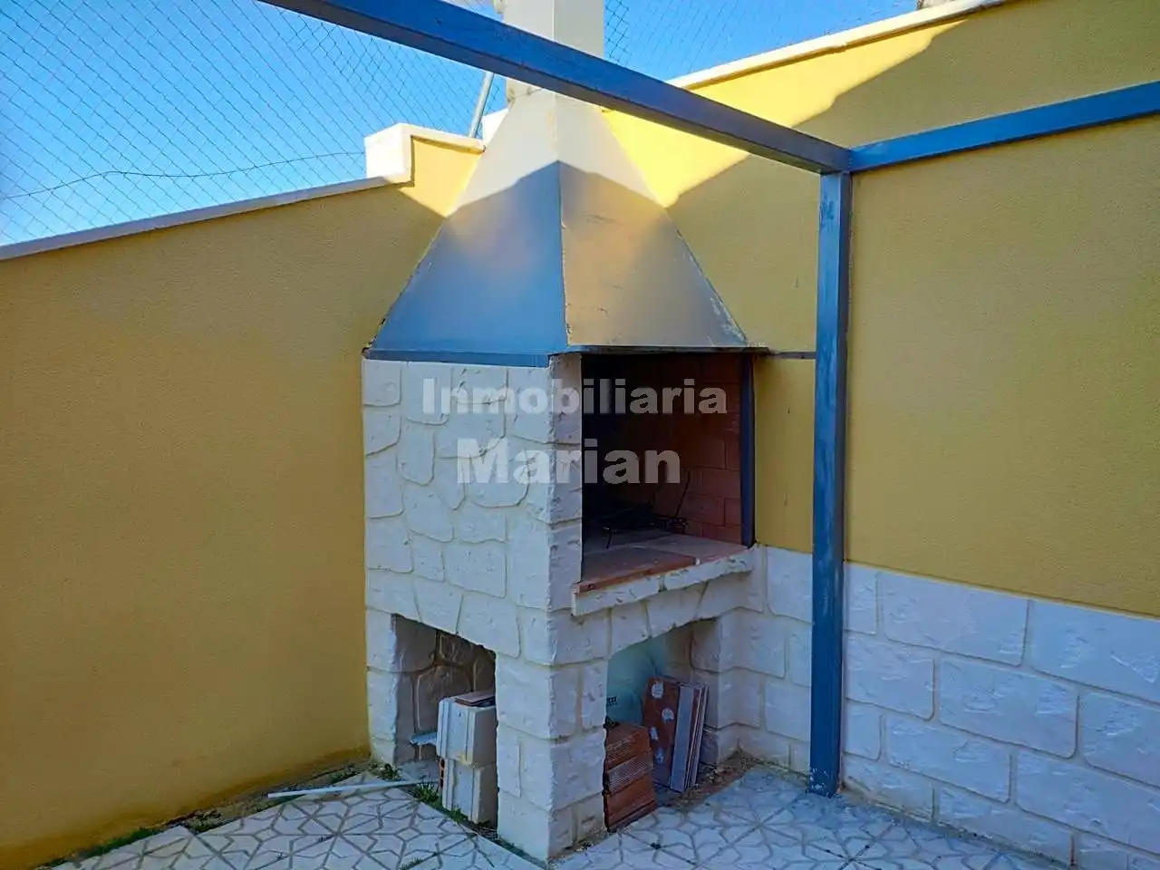 Terraza de Finca rústica en venta en Santa Cruz de la Salceda con Amueblado