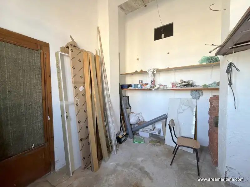 Casa adosada en venta en Valencia con Trastero y Alarma