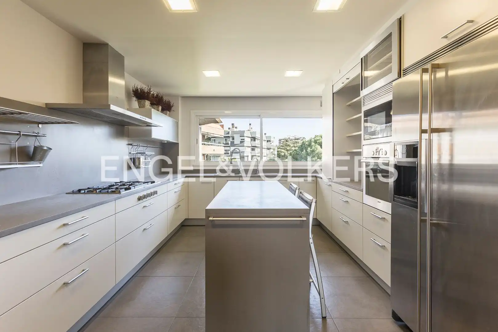 Cocina de Apartamento de alquiler en Barcelona con Calefacción, Parquet y Terraza
