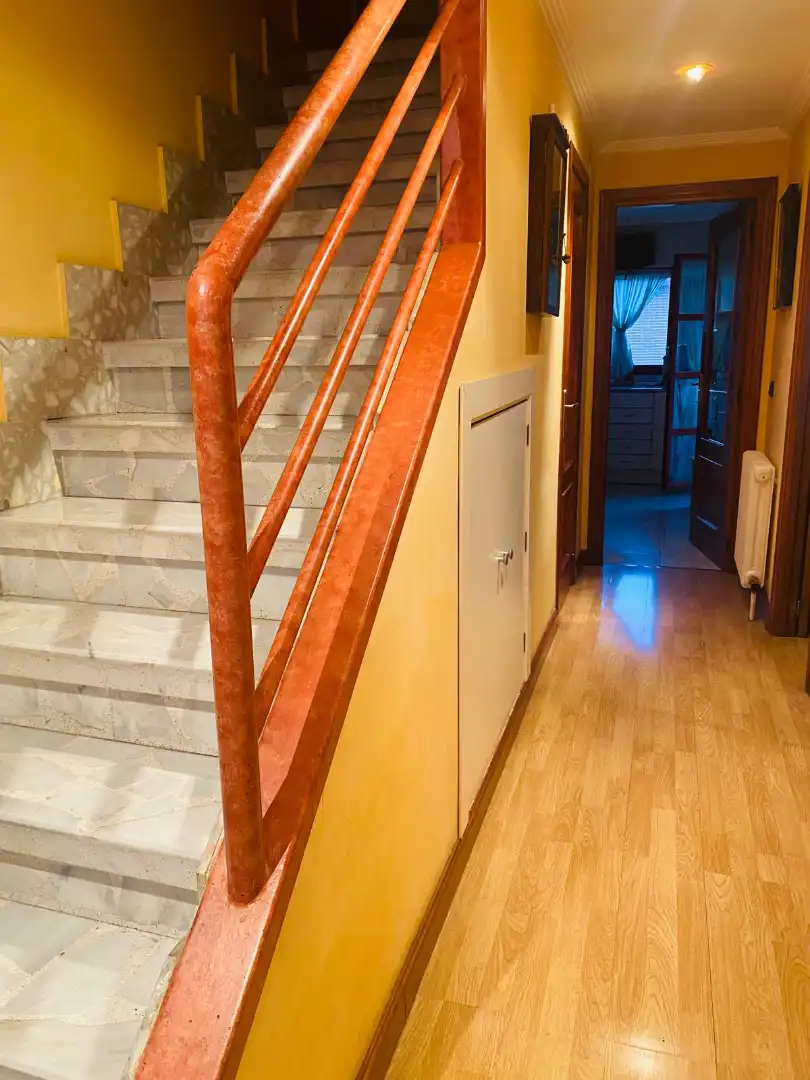 Casa adosada en venta en Palencia con Calefacción, Jardín privado y Parquet