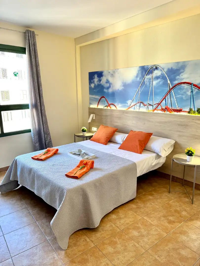 Habitación de Apartamento de alquiler en Salou con Terraza, Amueblado y Horno