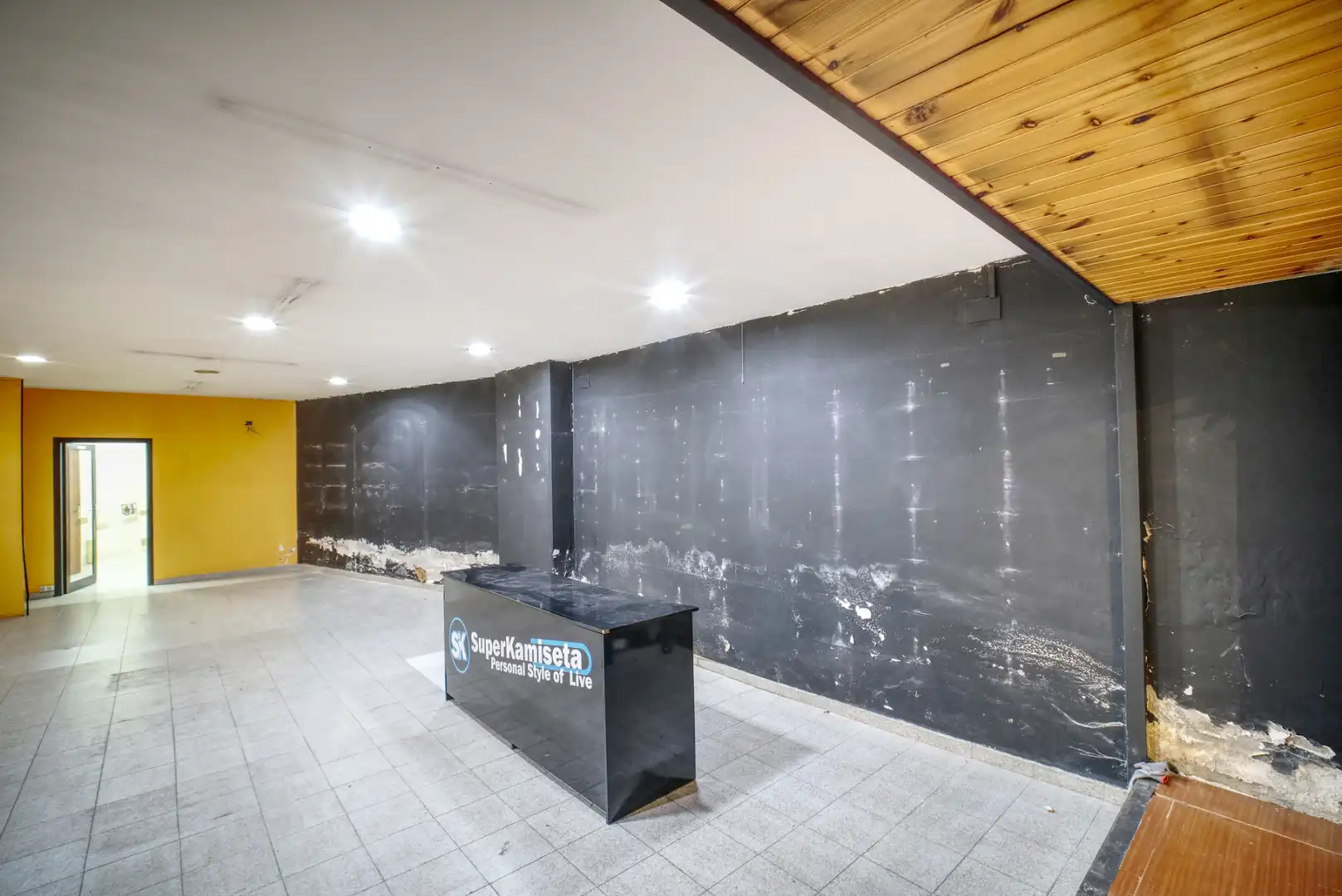 Local en venta en Avenida Finisterre, 155, Paseo de los Puentes - Santa Margarita