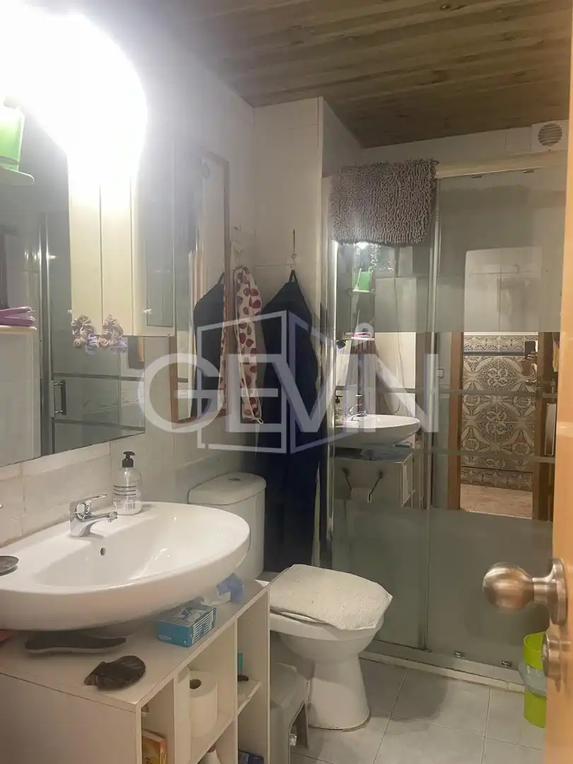 Baño de Piso en venta en Santa Perpètua de Mogoda