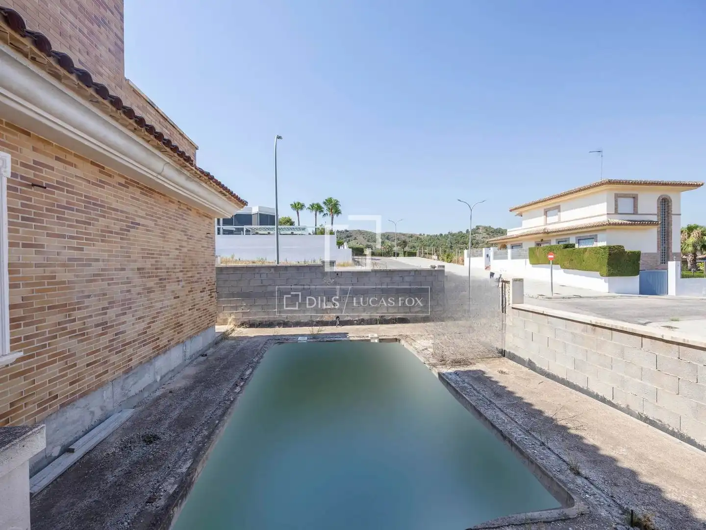 Piscina de Casa o xalet en venda en Riba-roja de Túria amb Aire condicionat, Calefacció i Terrassa