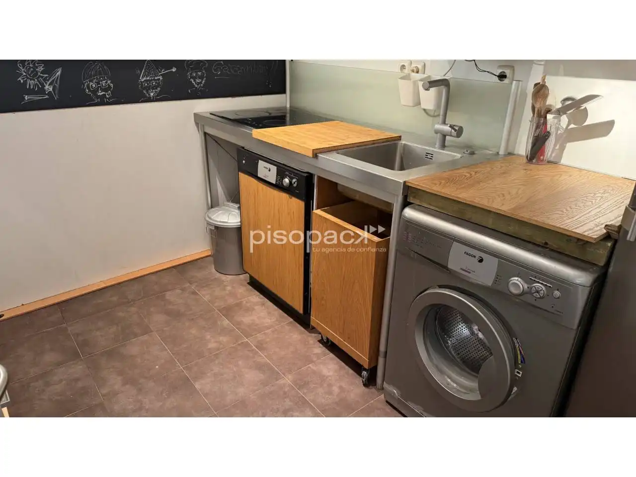 Kitchen of Flat for sale in  Pamplona / Iruña  with Heating, Parquet flooring and Storage room
