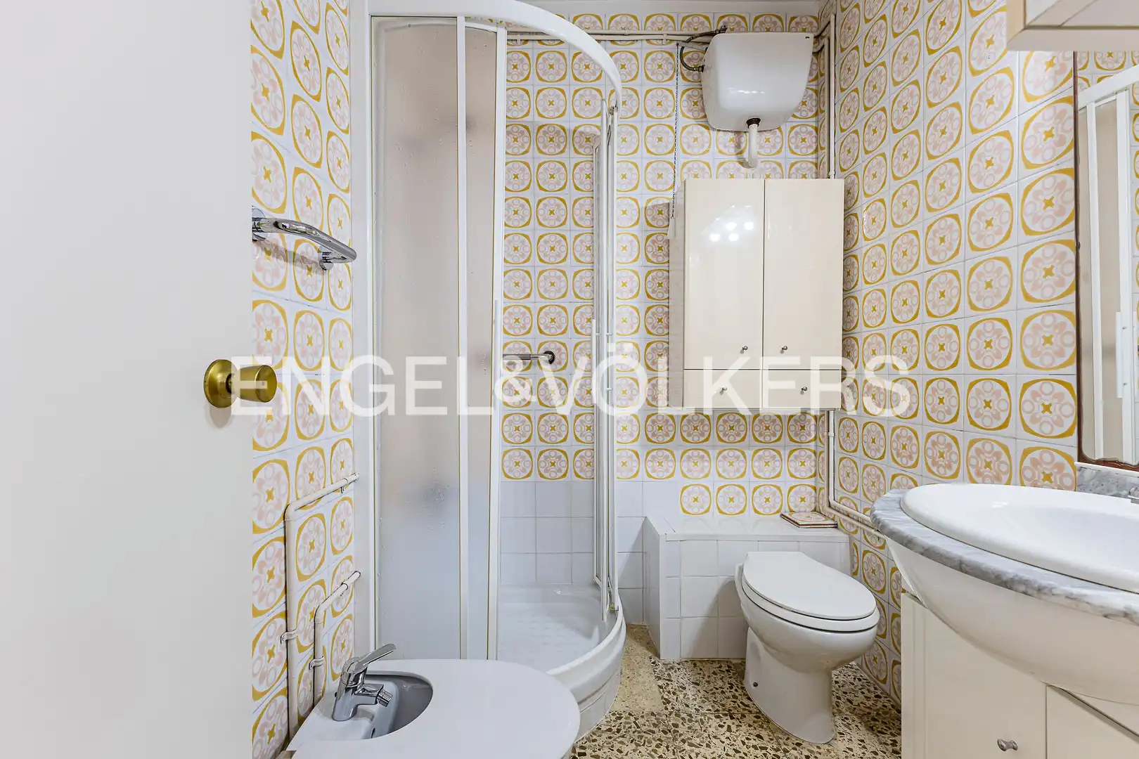 Baño de Piso en venta en Sant Boi de Llobregat con Calefacción, Terraza y Balcón