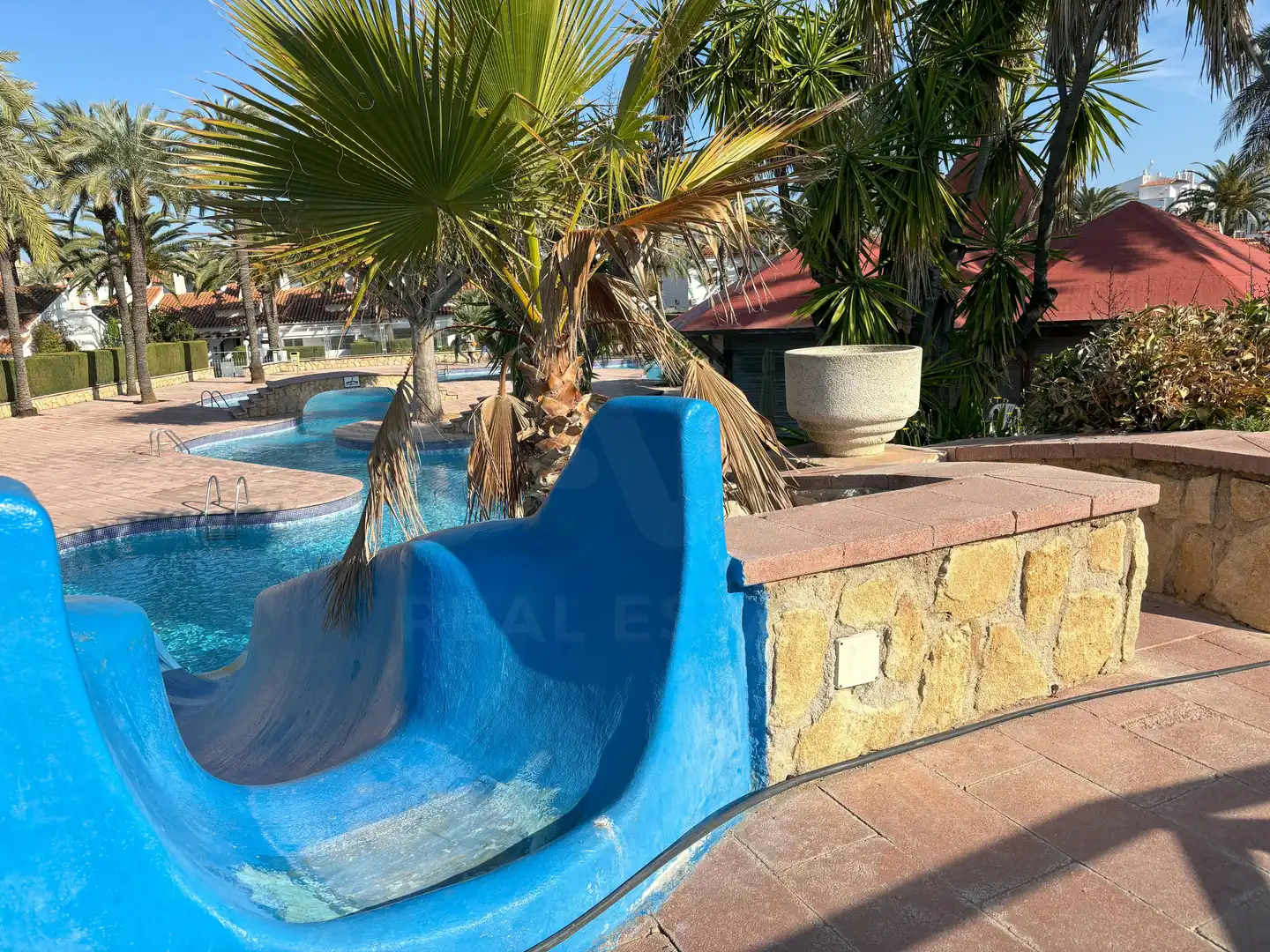 Piscina de Pis de lloguer en Dénia