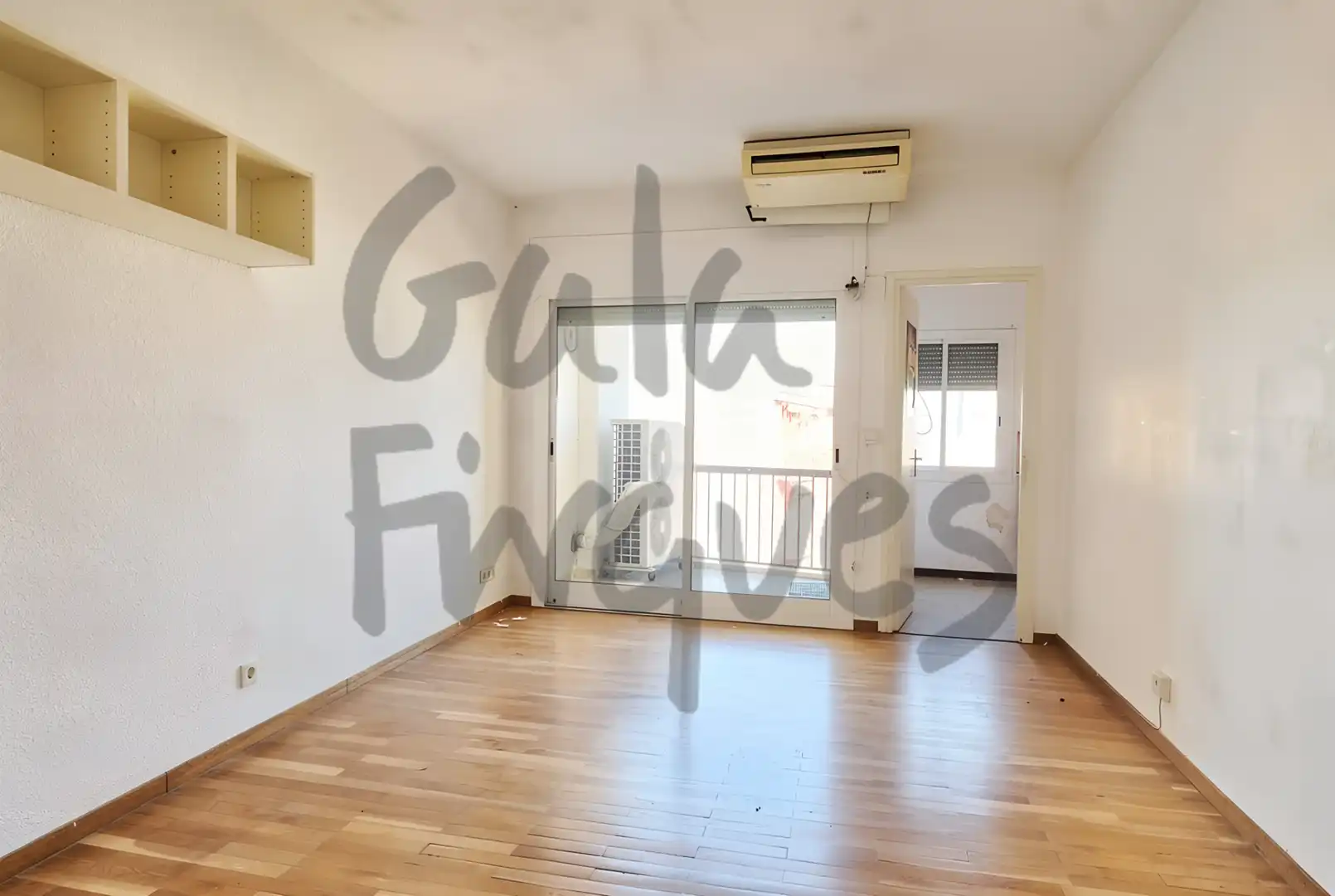 Living room of Flat for sale in Barcelona  with Air Conditioner and Balcony