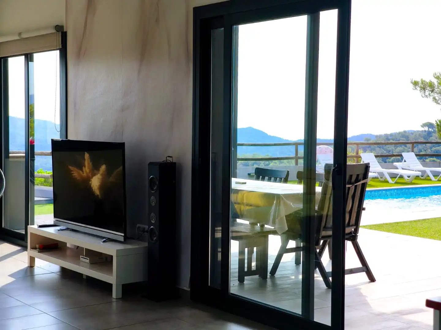 Sala d'estar de Casa o xalet en venda en Lloret de Mar amb Calefacció, Jardí privat i Terrassa