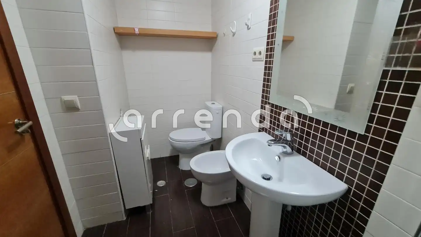 Baño de Piso de alquiler en Valdemoro con Terraza