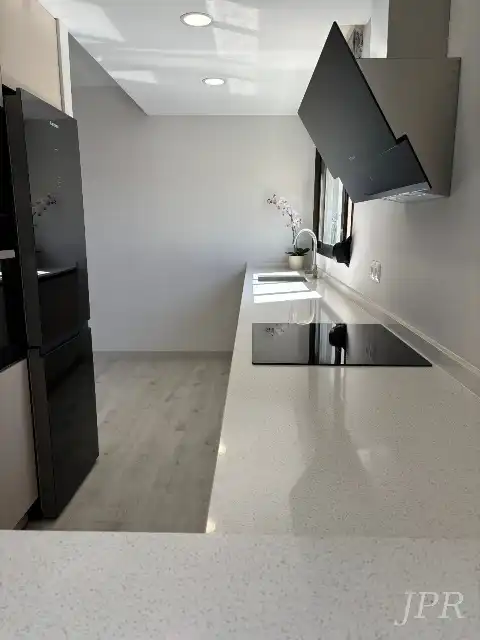 Piso con piscina en venta en Plaza de la Nogalera 6, imagen 4