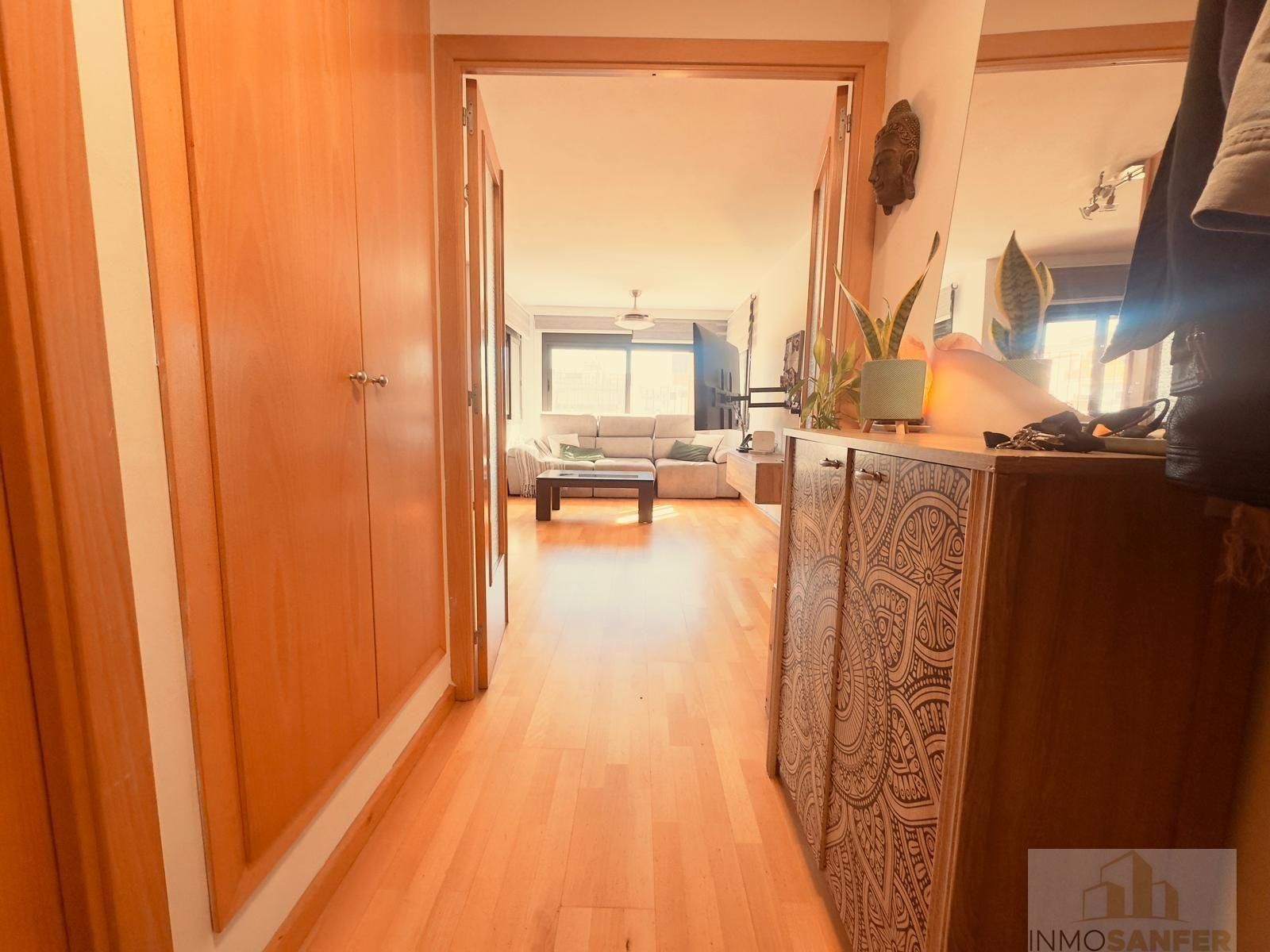 Duplex for sale in Santa Coloma de Gramenet  with Heating, Parquet flooring and Storage room