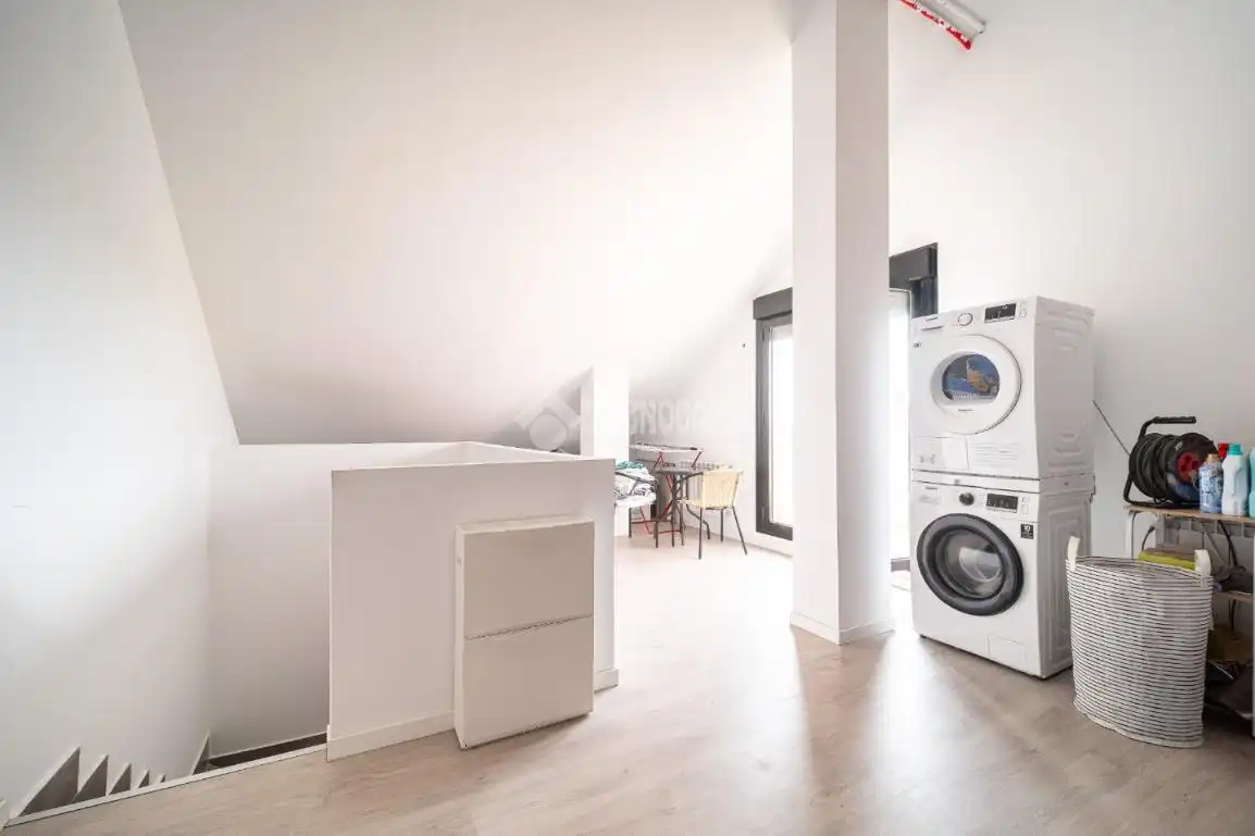 Casa adosada en venta en Mejorada del Campo con Alarma y Piscina comunitaria