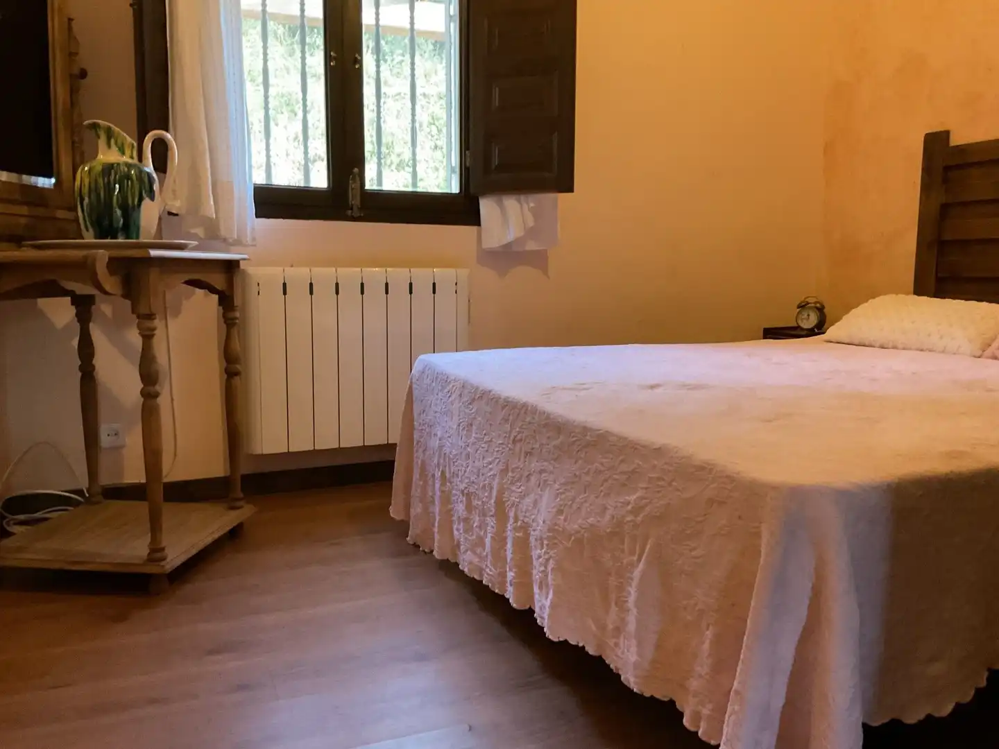 Bedroom of Country homes for sale in Bobadilla  with Parquet flooring, Terrace and Storage room