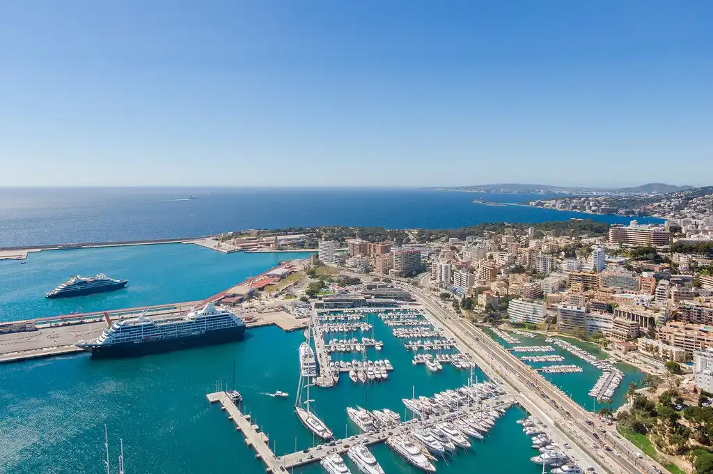 Exterior view of Duplexes for sale in  Palma de Mallorca  with Air Conditioner, Heating and Private garden