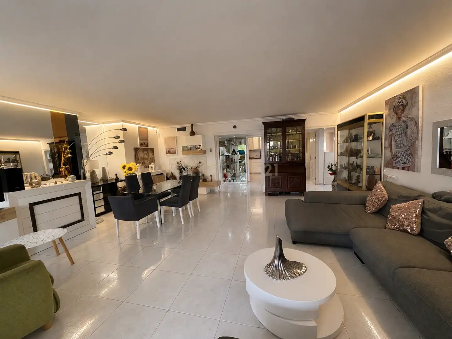 Wohnungen zur Miete in CL DE S'ILLA PLANA 1025 EDIFICIO AQUATIC PARKEIVIS, Marina Botafoc - Platja de Talamanca