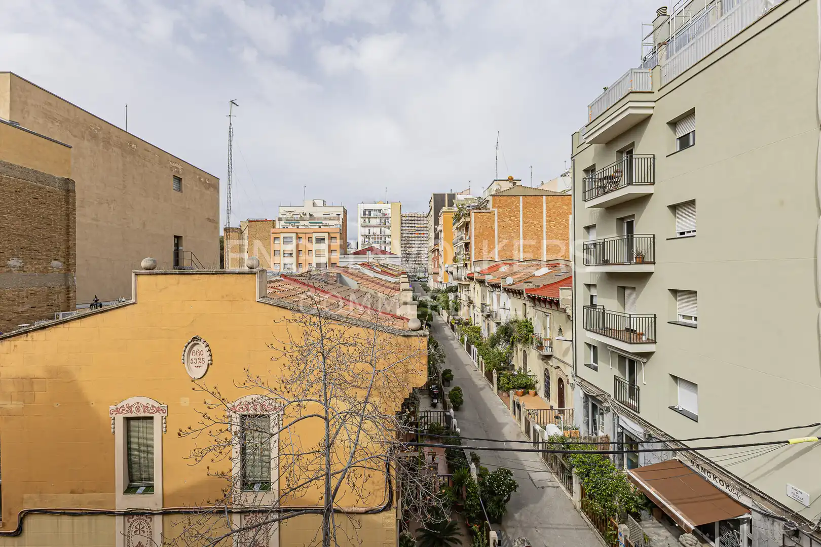 Außenansicht von Gebäude zur Miete in Barcelona
