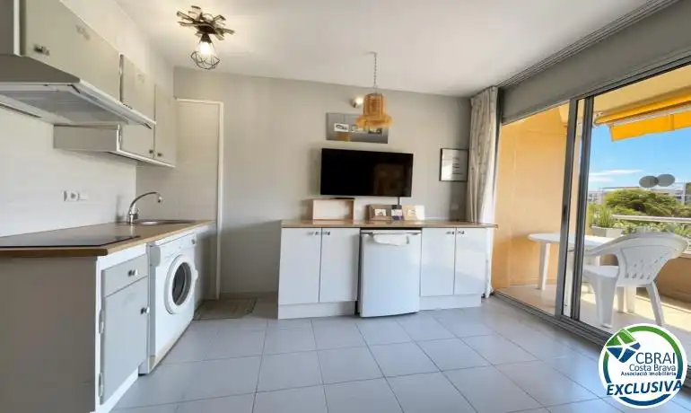 Kitchen of Study for sale in L'Estartit  with Private garden, Furnished and Community pool
