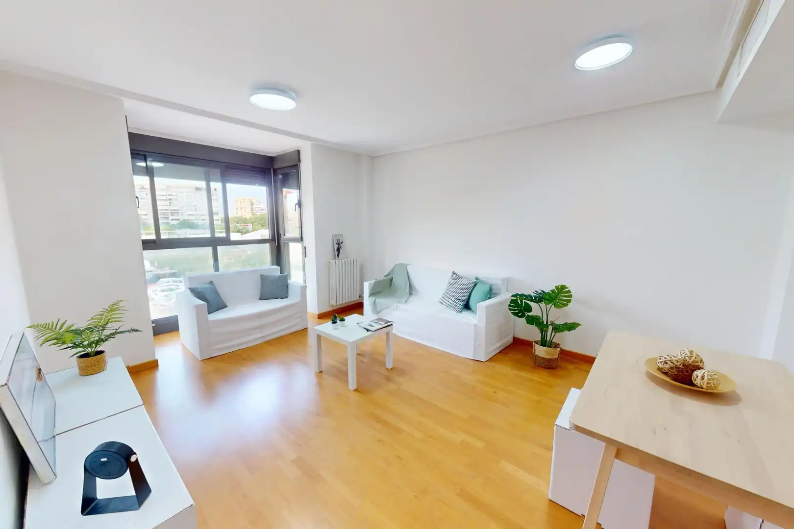 Sala d'estar de Pis en venda en Valencia amb Aire condicionat, Parquet i Piscina comunitària
