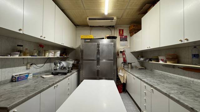 Local comercial en Venta en Calle de Manresa en Sant Pere Nord