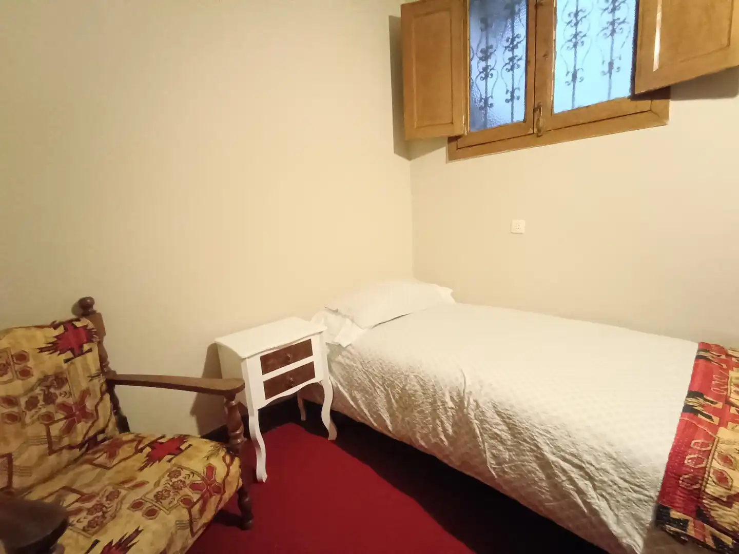 Bedroom of Houses for sale in Pontevedra Capital   with Oven, Washing machine and Microwave