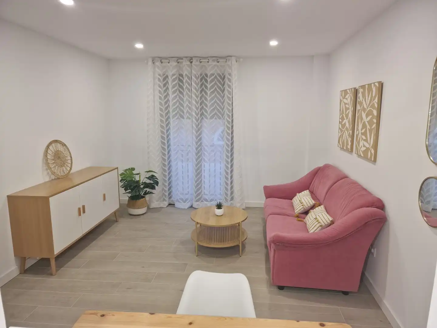 Living room of Apartments for rent in Alcalá de Henares  with Heating, Furnished and Oven