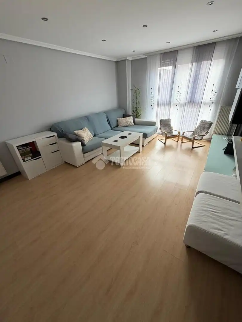 Sala d'estar de Pis en venda en Universidad - Hospital