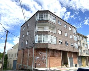 Vista exterior de Pis en venda en Vila de Cruces amb Terrassa