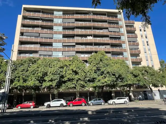 Local en venda a Avinguda d'Eduard Maristany, El Besós i el Maresme
