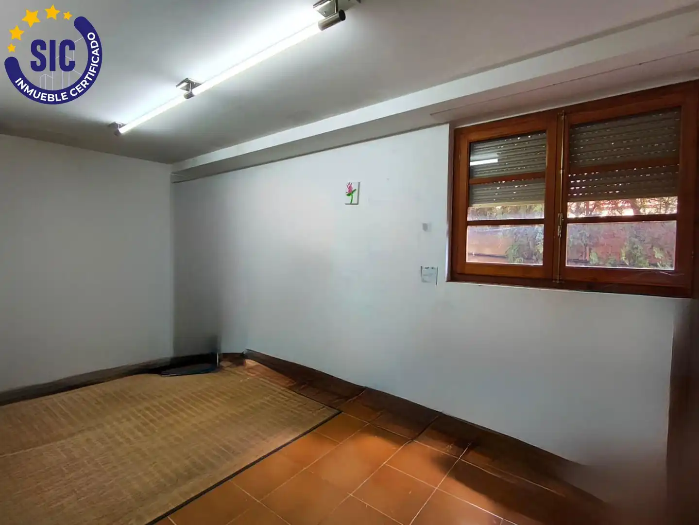 Houses for sale in Torrent  with Air Conditioner, Heating and Private garden