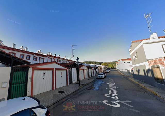 Casa-chalet en Venta en  Dominga Moreno Luna en Los Santos de Maimona