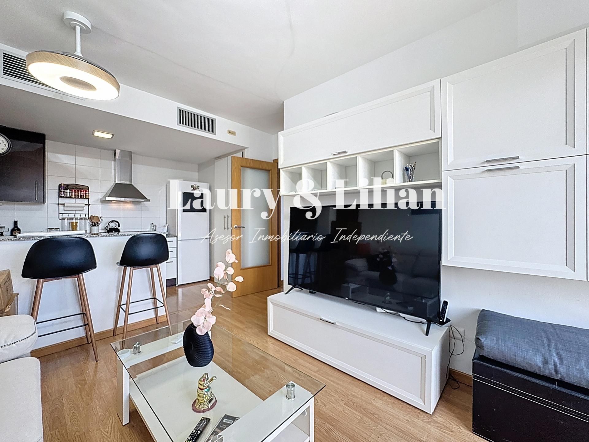 Sala d'estar de Apartament en venda en Castelló d'Empúries amb Aire condicionat, Calefacció i Terrassa