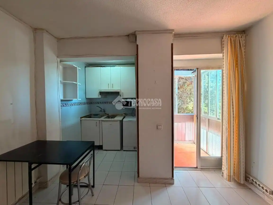 Cocina de Estudio en venta en Madrid con Calefacción y Terraza