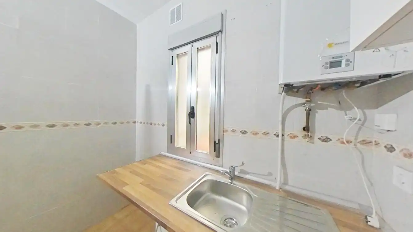Cocina de Piso en venta en Madrid con Calefacción