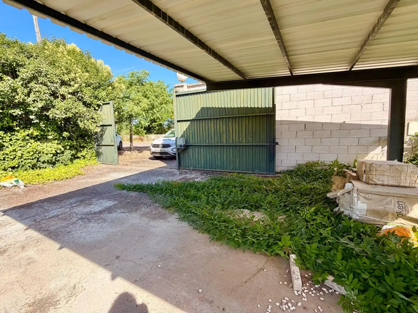 Parking de Casa o chalet en venta en Puebla de la Calzada con Jardín privado y Piscina