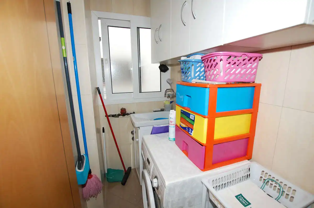 Cuina de Pis en venda en Granada amb Traster i Balcó
