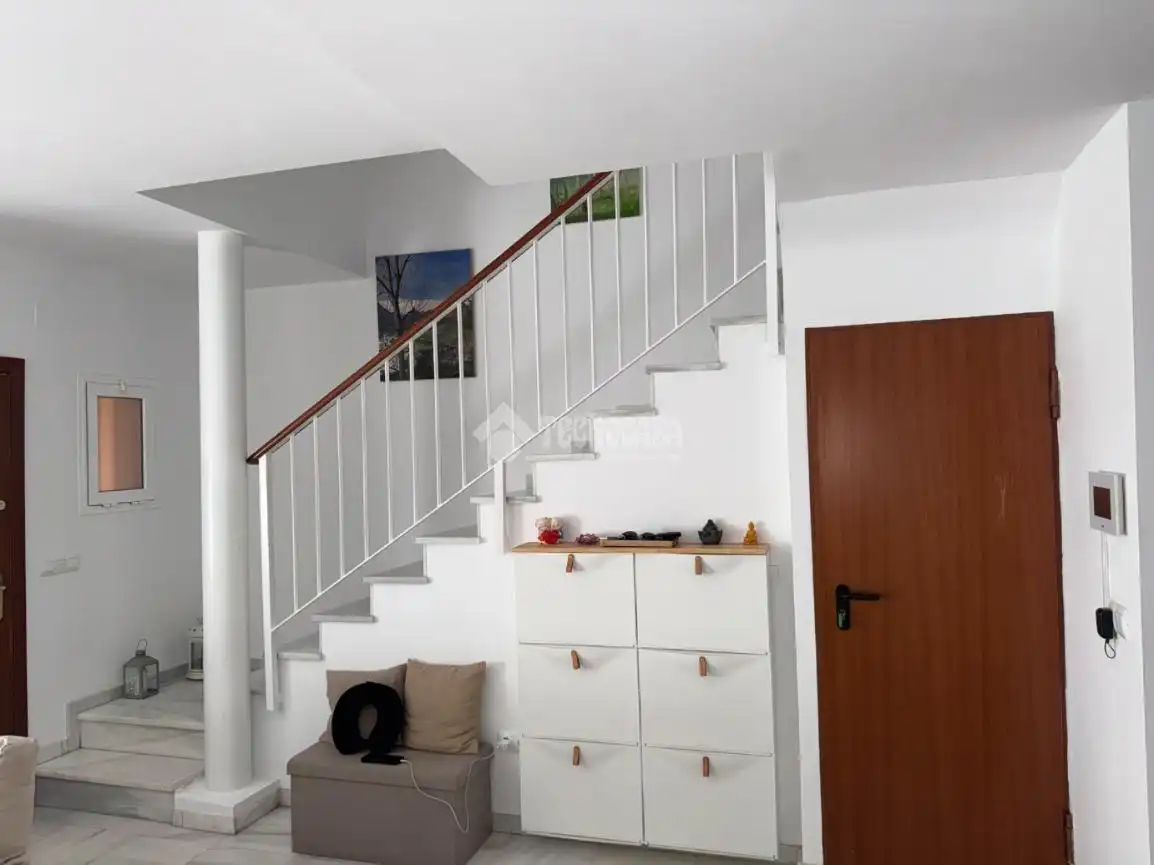 Detached homes for sale in La Algaba  with Air Conditioner, Private garden and Terrace
