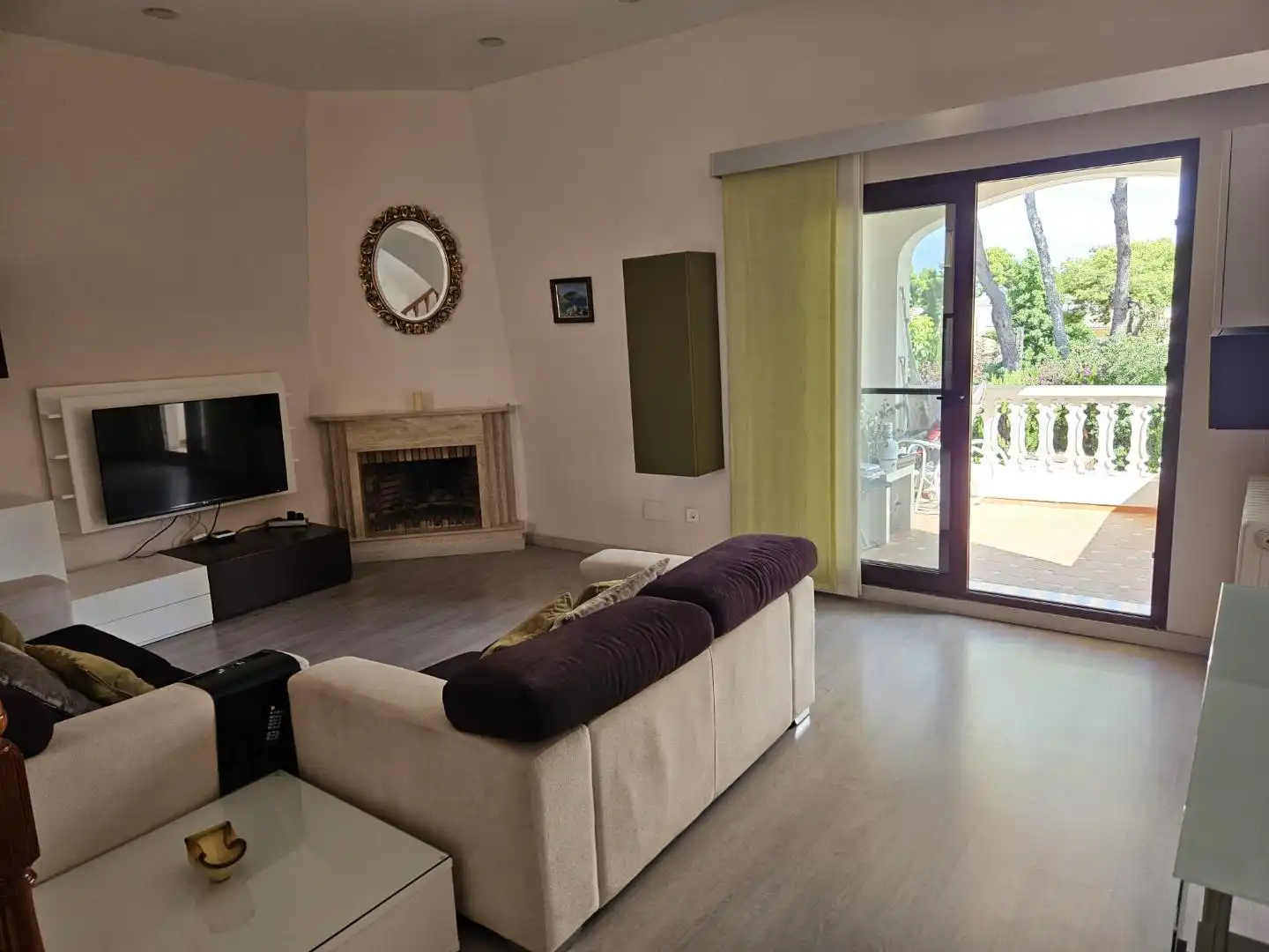 Sala de estar de Casa adosada en venta en Torrent con Terraza