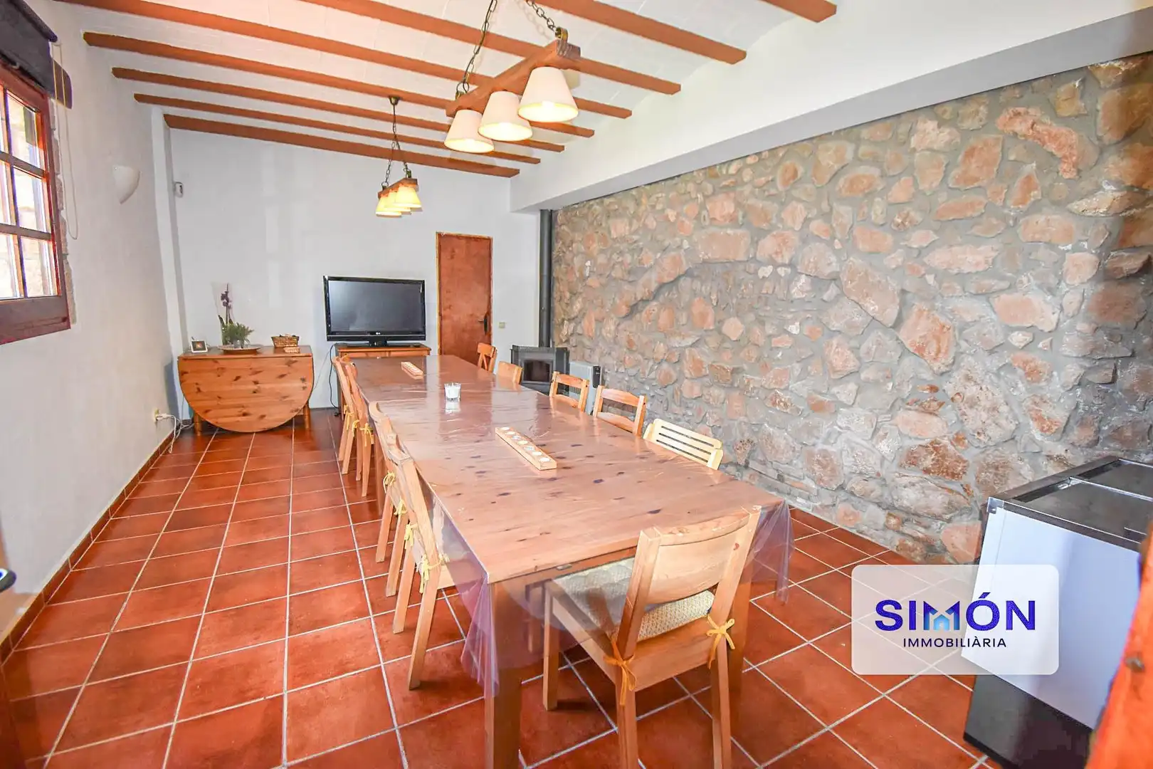 Menjador de Finca rústica en venda en Sant Pere Sallavinera amb Aire condicionat, Calefacció i Terrassa