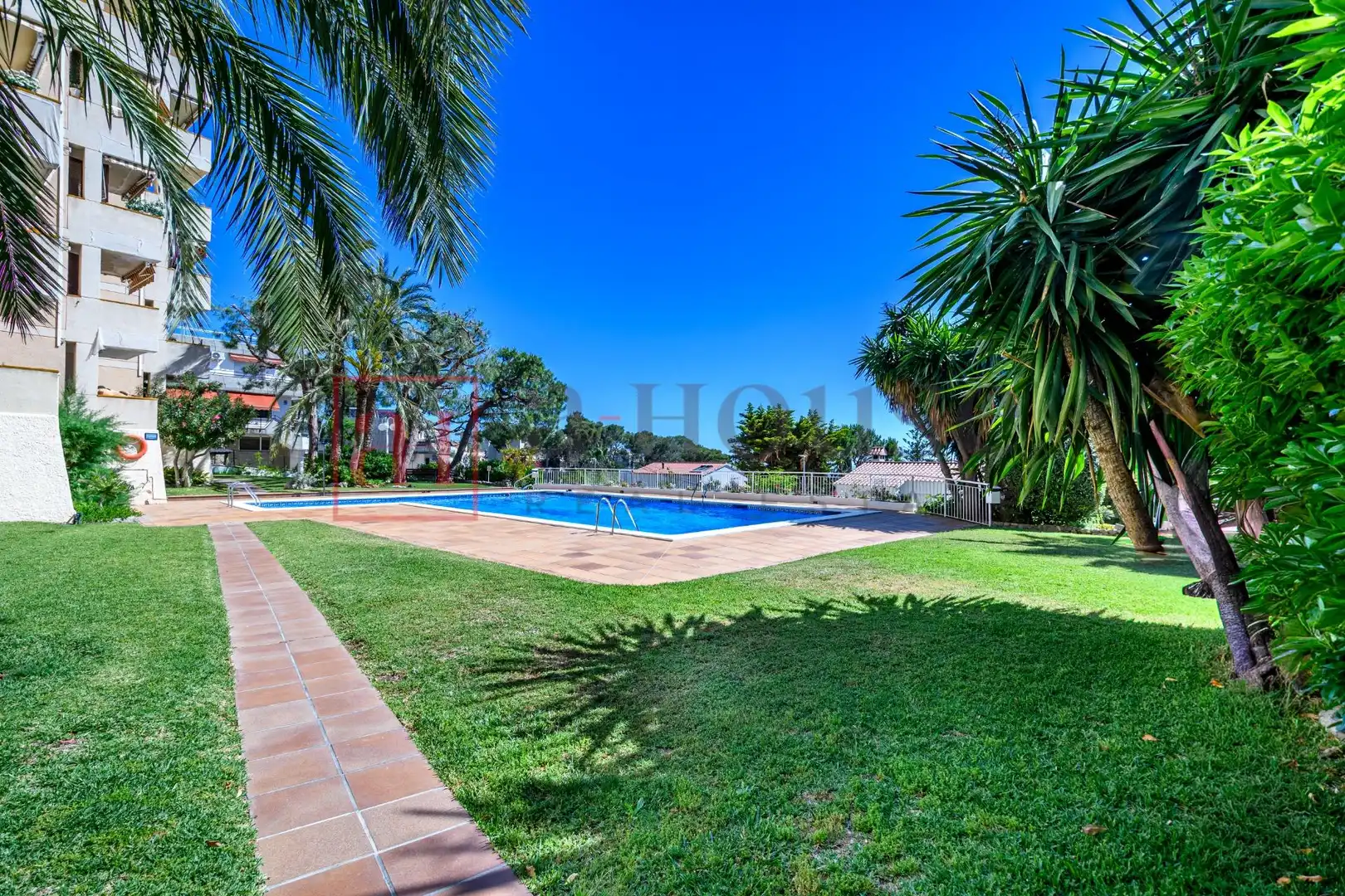 Piscina de Àtic en venda en Sitges amb Aire condicionat, Calefacció i Jardí privat
