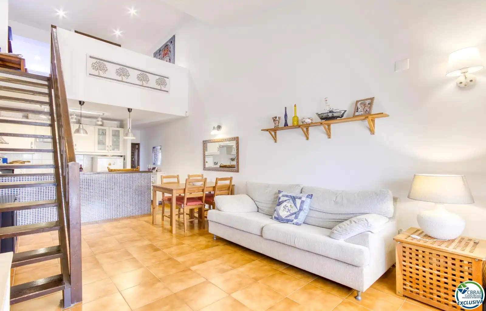 Sala d'estar de Casa o xalet en venda en Garrigàs amb Terrassa i Moblat