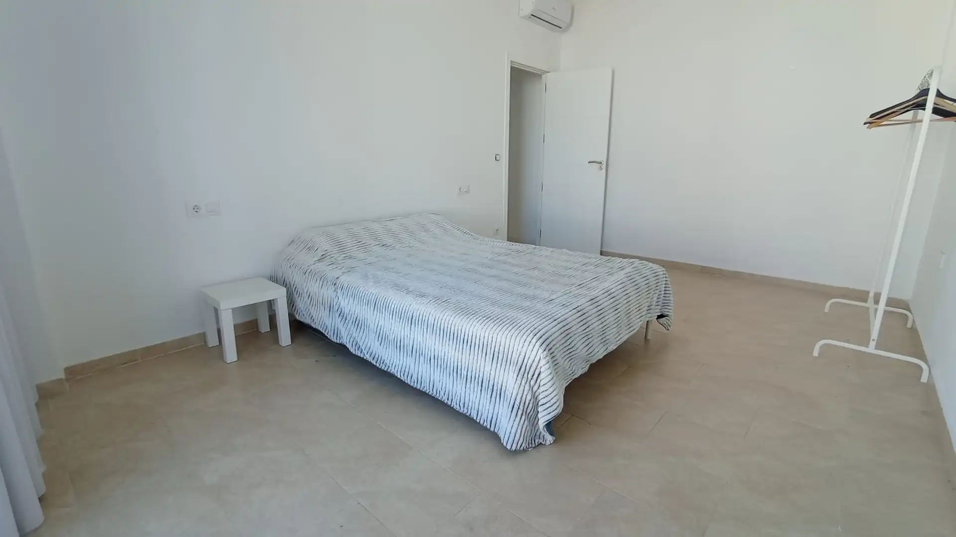 Bedroom of Premises for sale in Chipiona