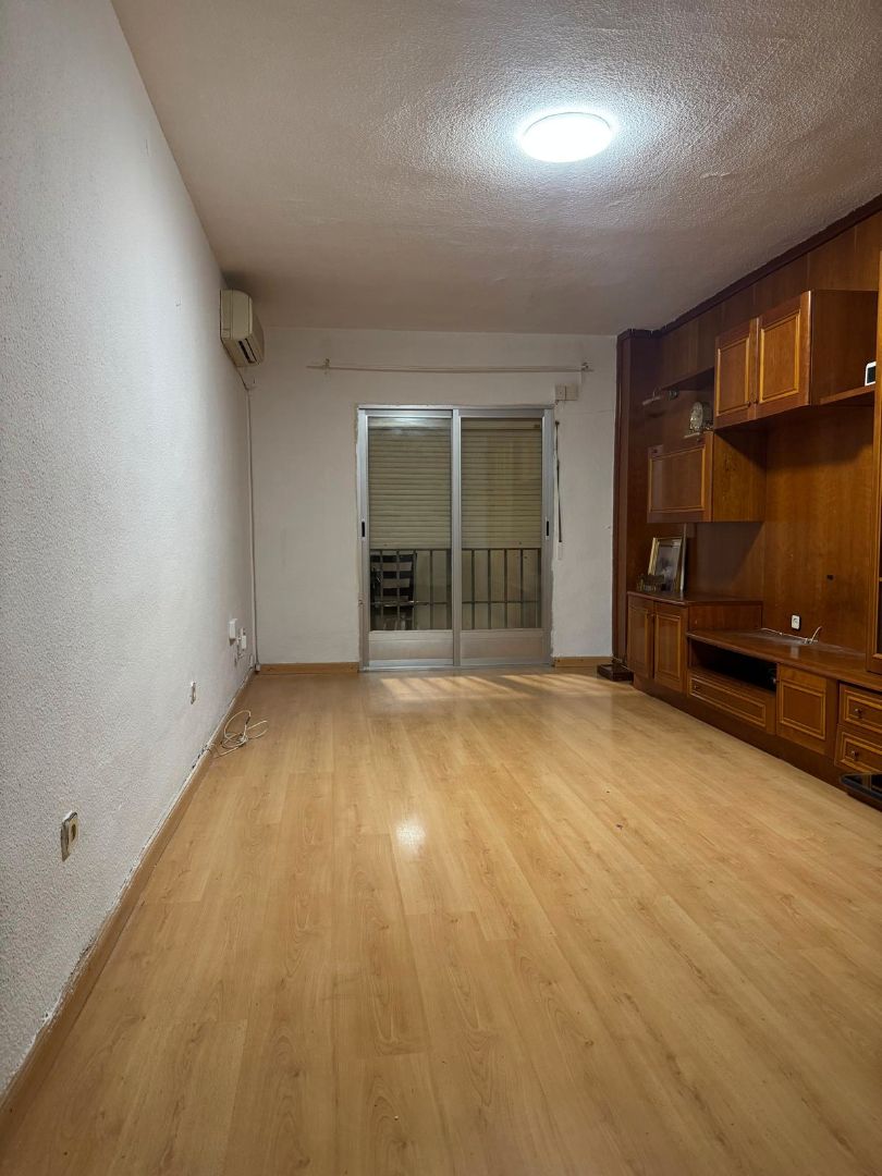 Pis en venda a Reyes Católicos