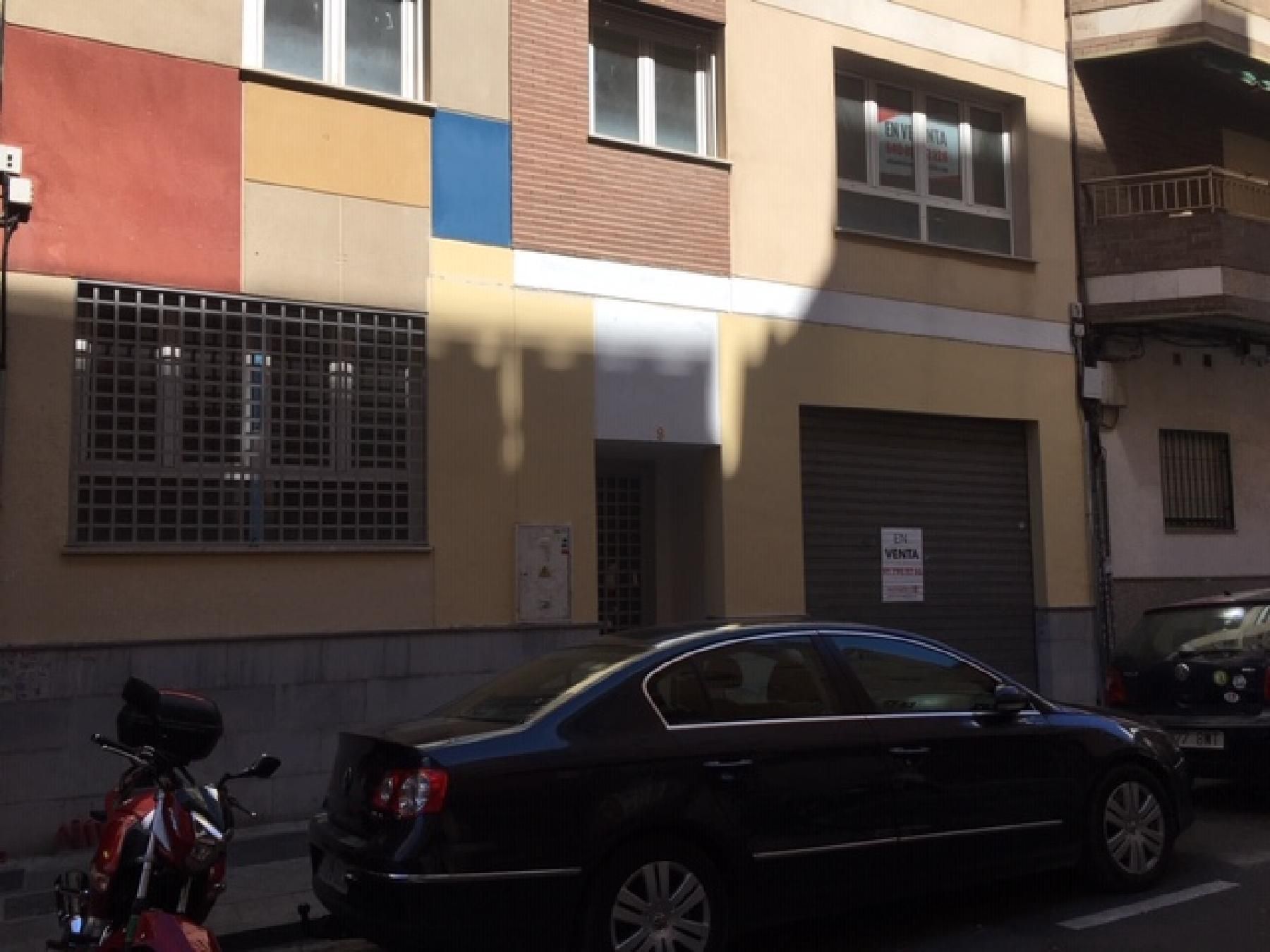 Local en venta en Camino de Ronda