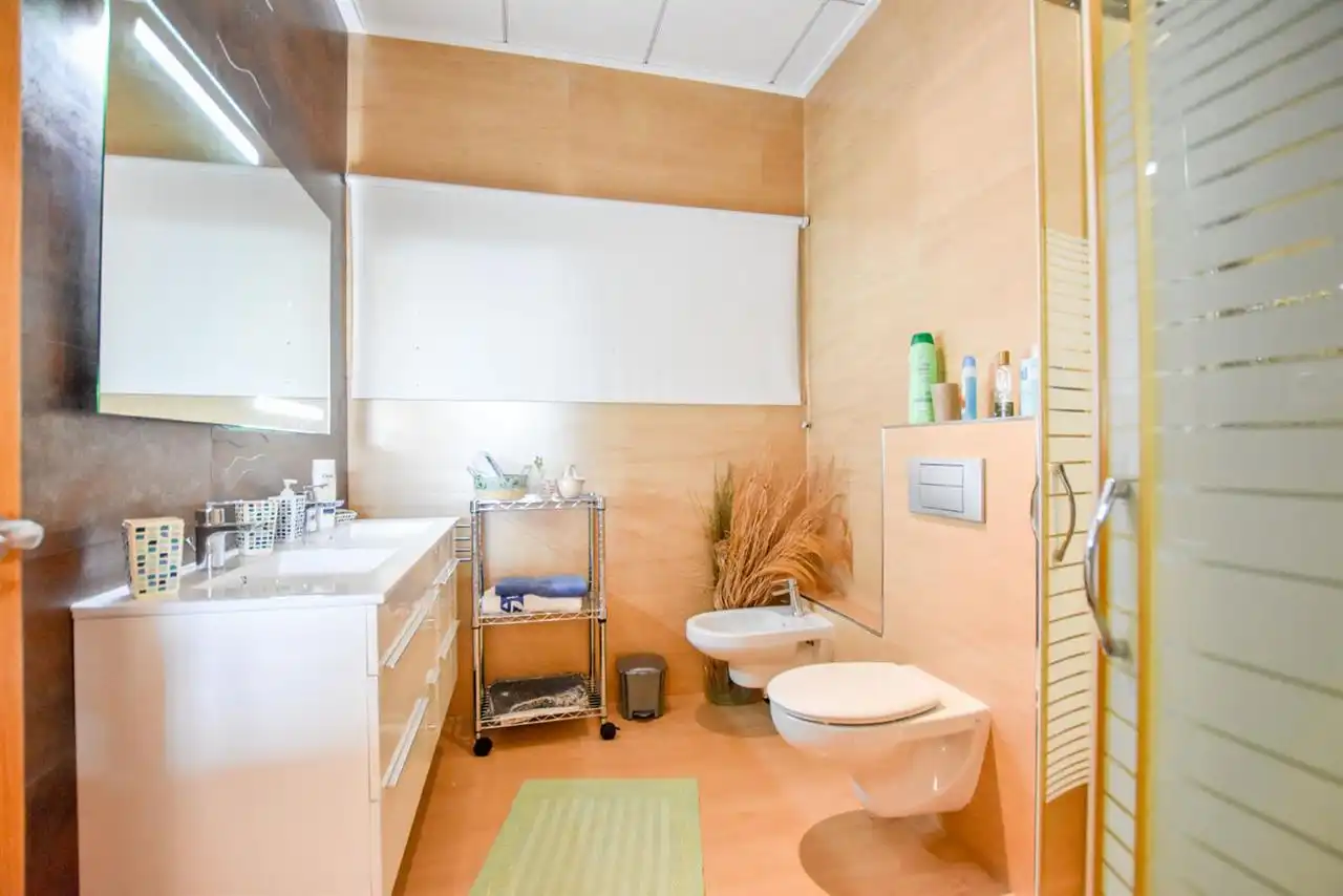 Baño de Casa o chalet en venta en Águilas con Aire acondicionado, Jardín privado y Trastero
