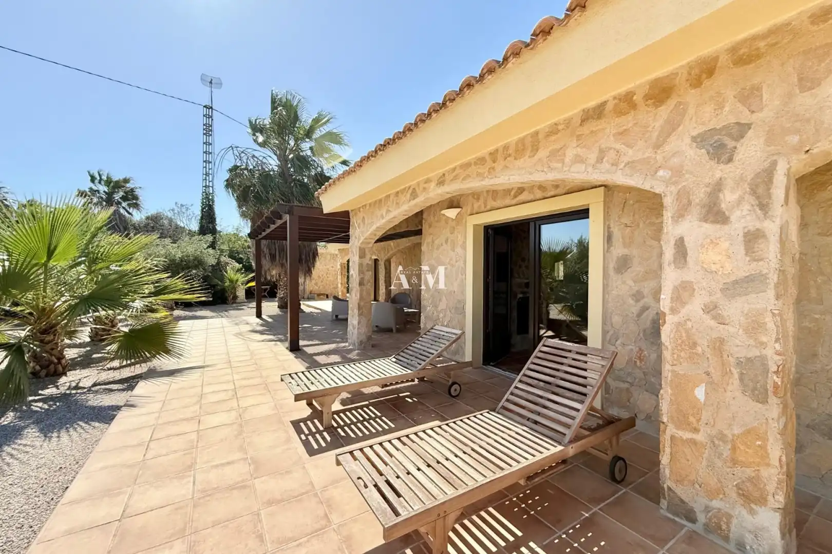 Vista exterior de Casa o chalet de alquiler en San Miguel de Salinas con Aire acondicionado, Calefacción y Jardín privado
