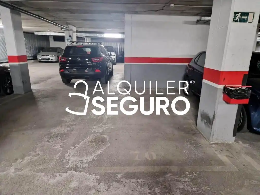 Parking of Flat for rent in Móstoles  with Air Conditioner, Heating and Terrace