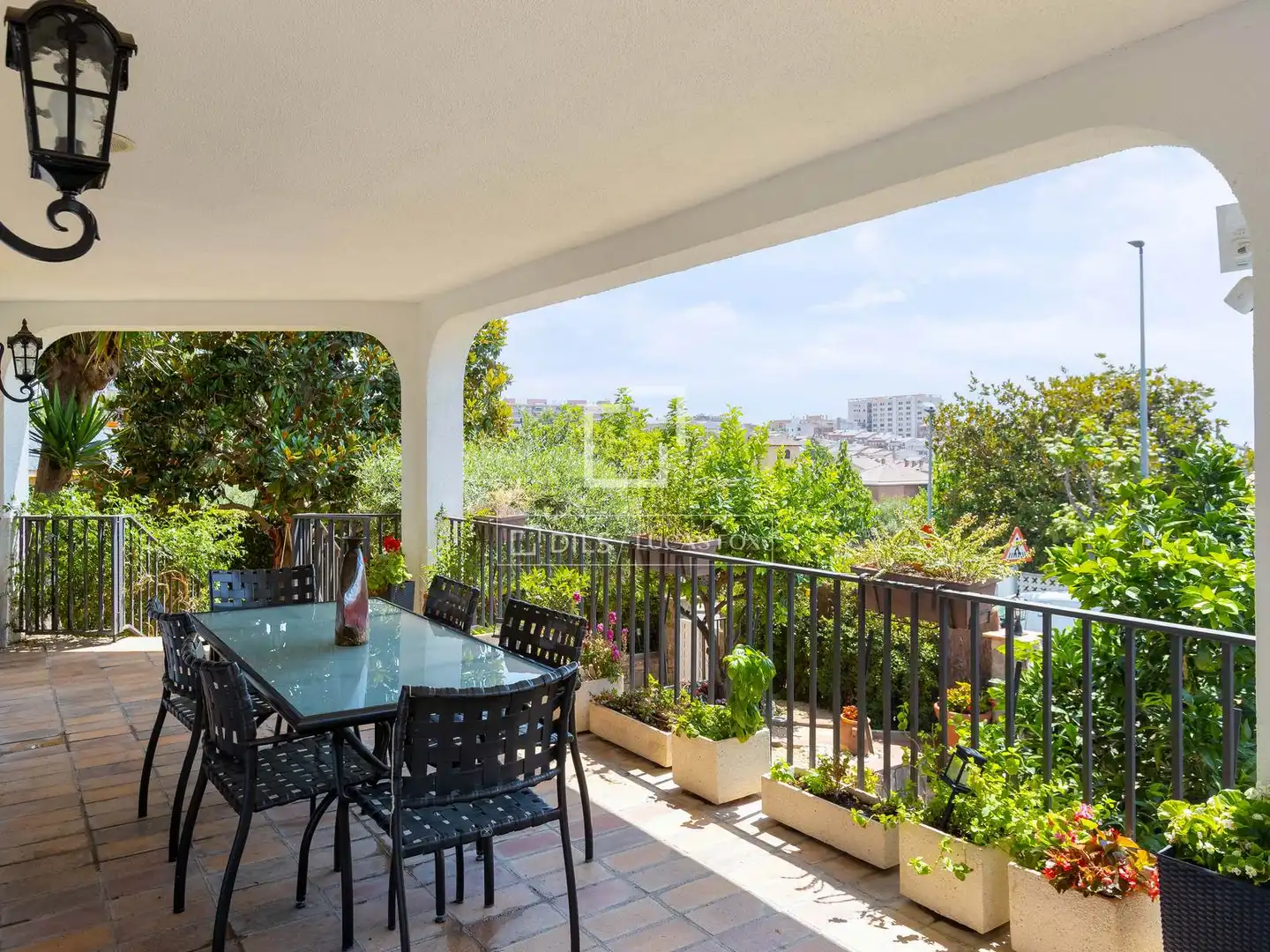 Terrassa de Casa o xalet en venda en El Masnou amb Aire condicionat, Calefacció i Jardí privat